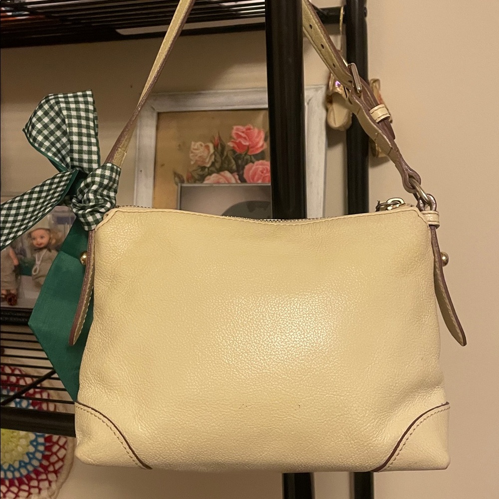 Dooney & Bourke Yellow Shoulder Bag with Green Bow - Picture 3 of 16